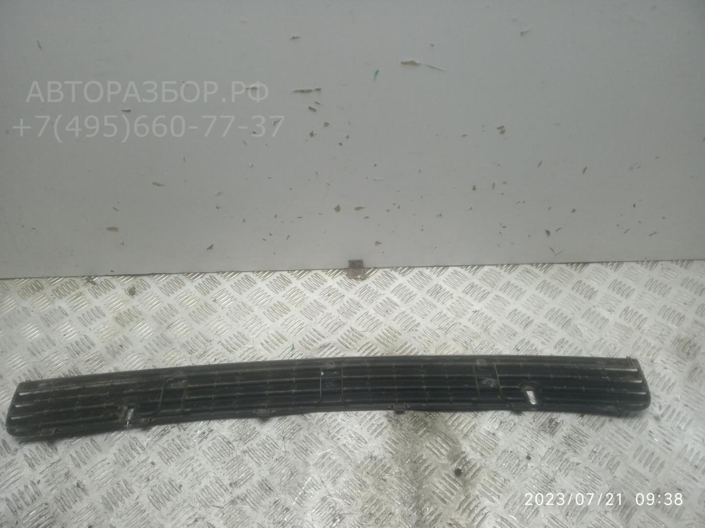 Решетка в капот