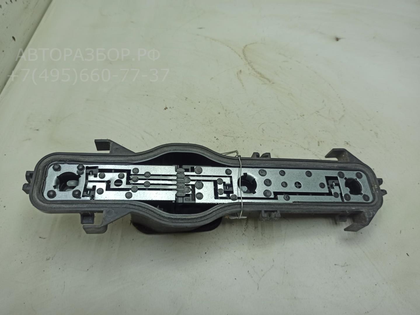 Плата заднего фонаря правого