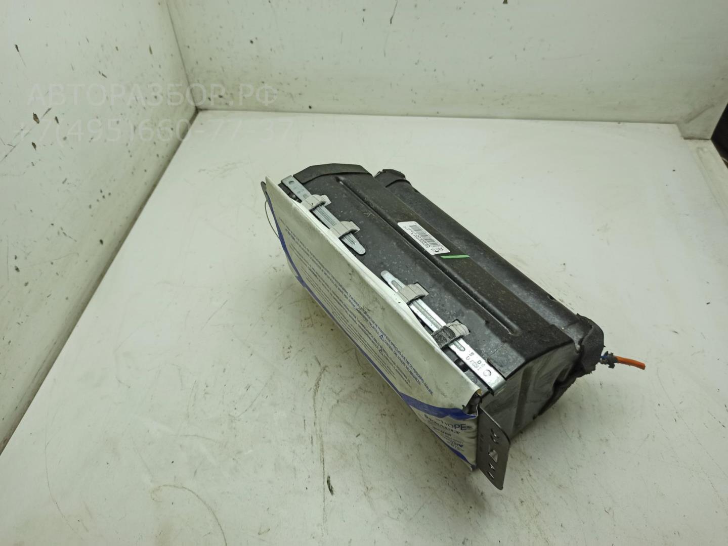 Подушка безопасности пассажирская (в торпедо)