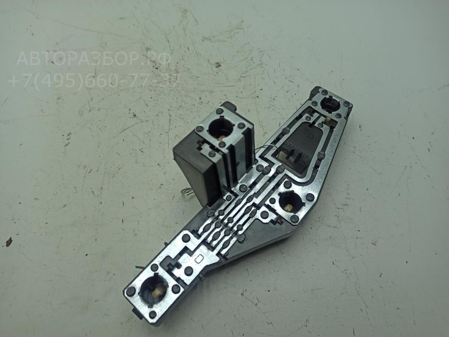 Плата заднего фонаря правого