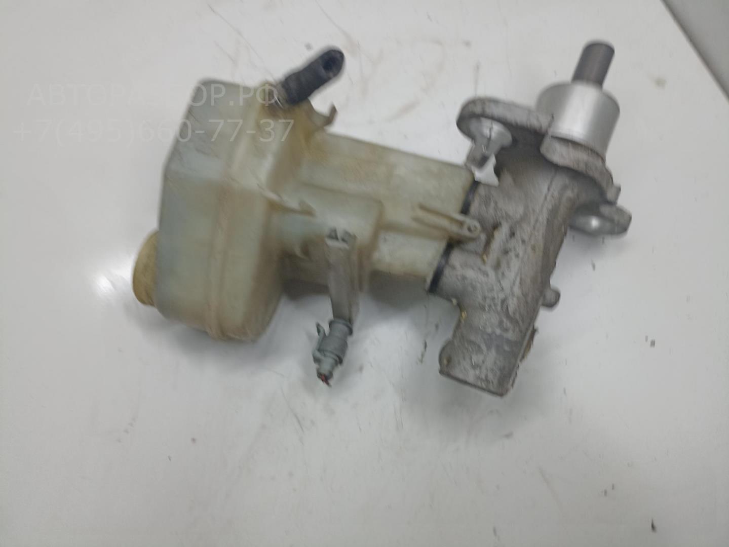 Цилиндр тормозной главный