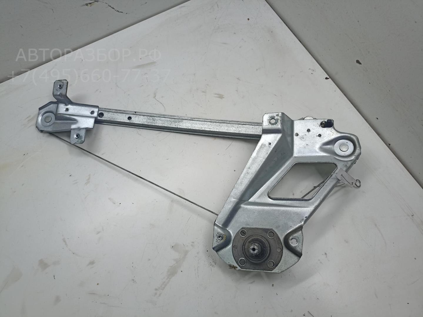 Стеклоподъемник механ. задний правый