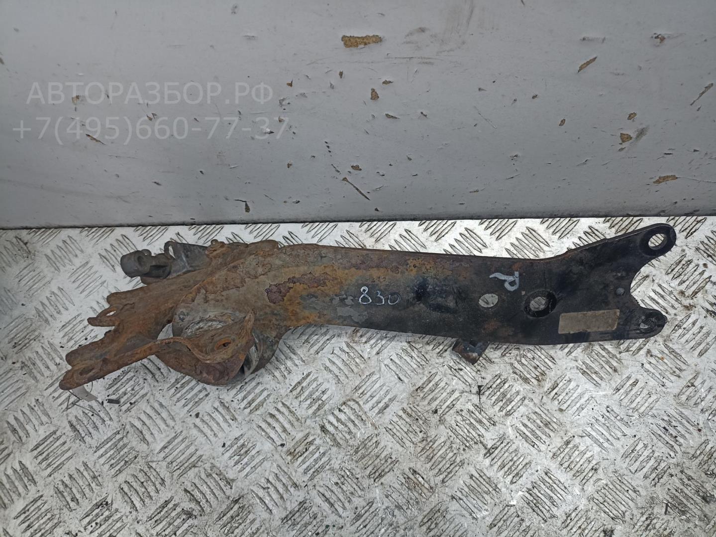 Рычаг задний правый