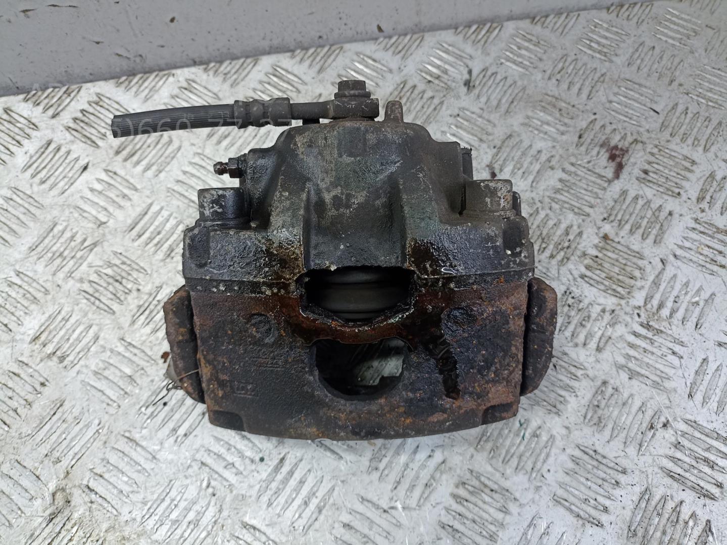 Суппорт передний правый