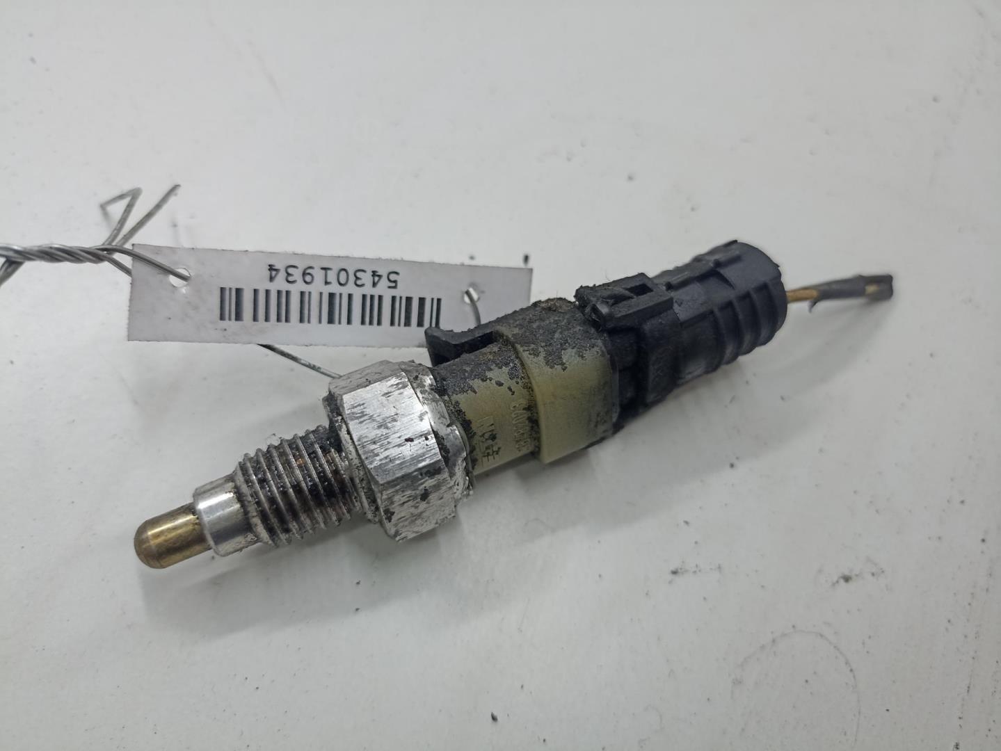 Датчик включения заднего хода