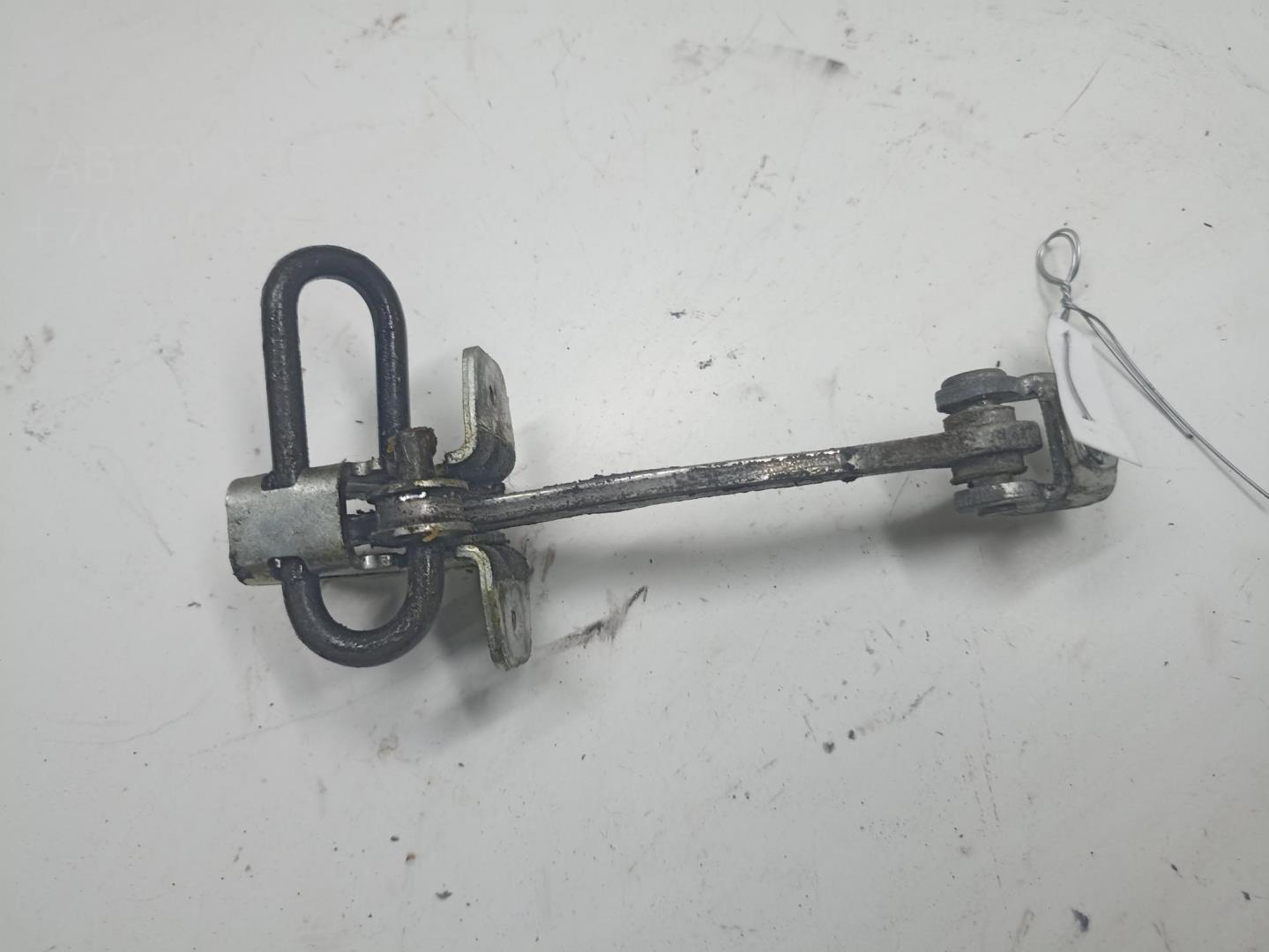 Ограничитель двери