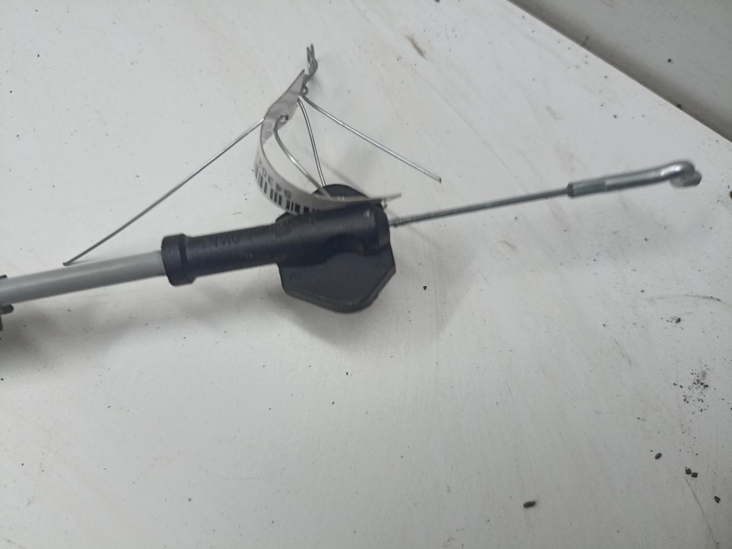 Трос открывания двери