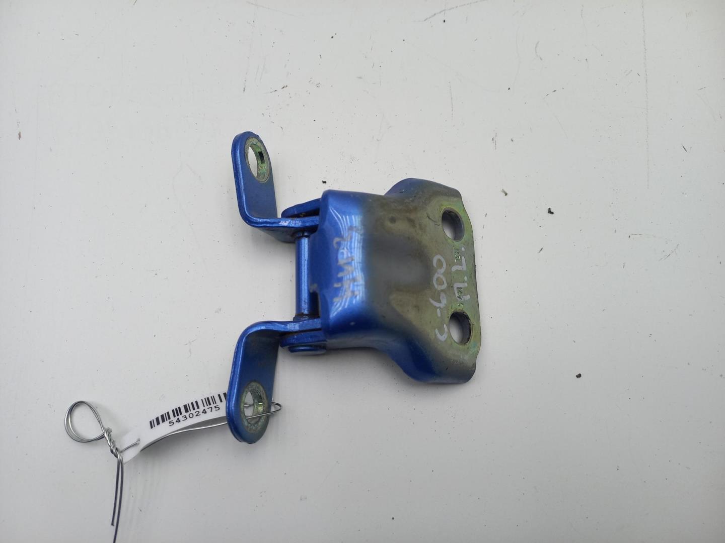 Петля двери