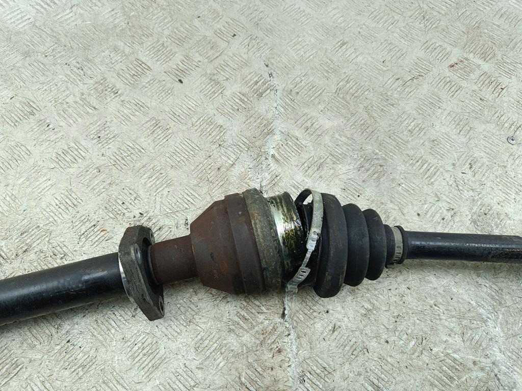 Полуось передняя правая