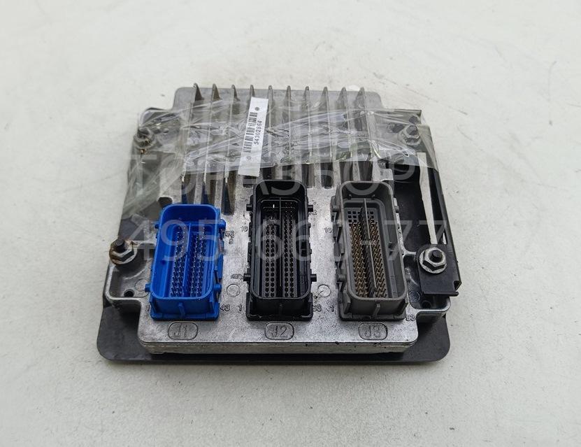 Блок управления двигателем