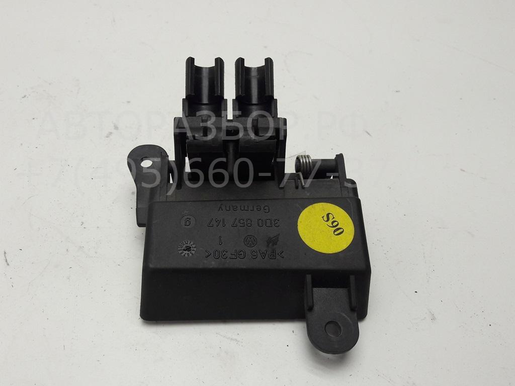 Замок бардачка