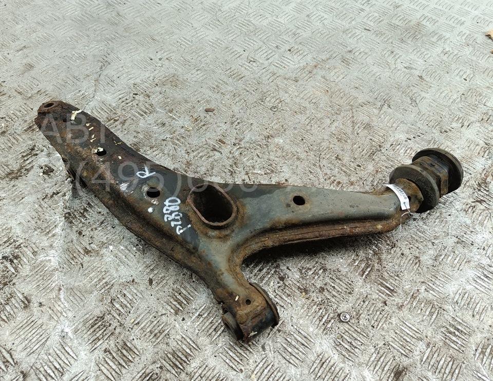 Рычаг передний левый