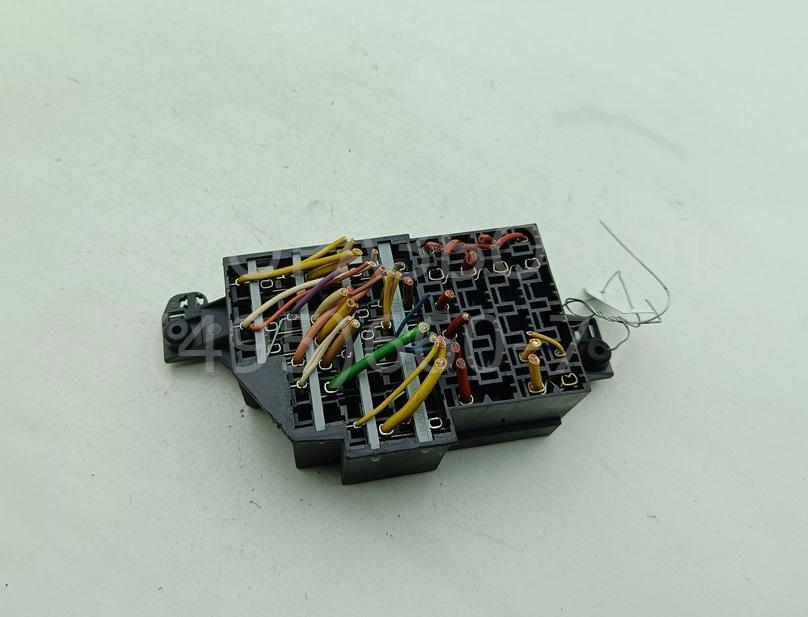 Блок предохранителей