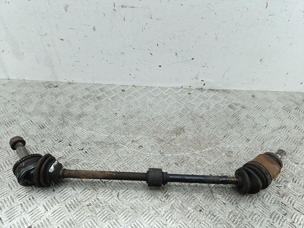 Полуось передняя правая