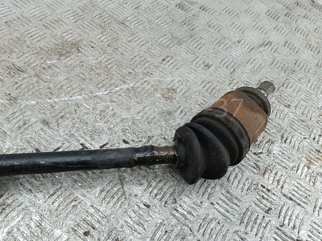 Полуось передняя правая