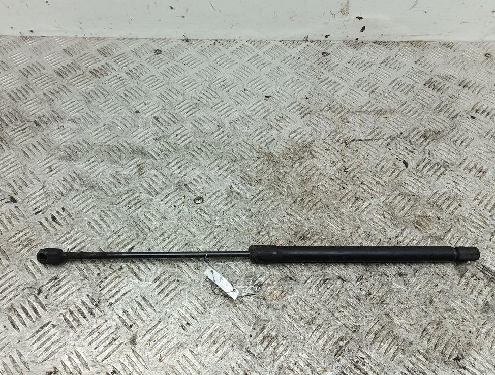 Амортизатор крышки багажника