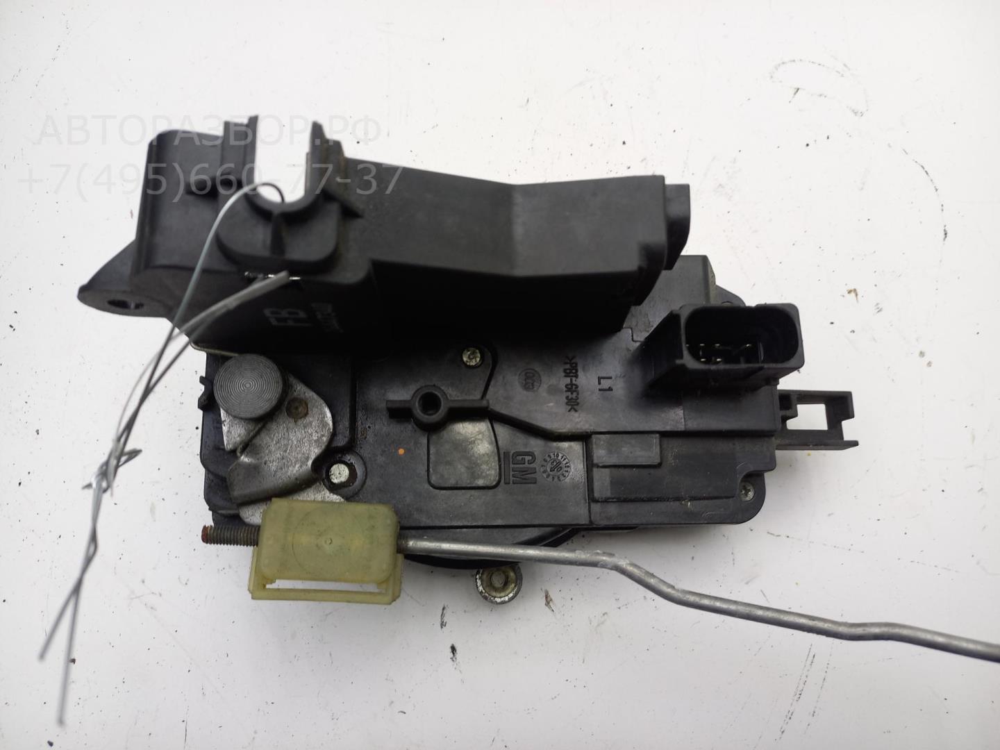 Замок двери передней левой