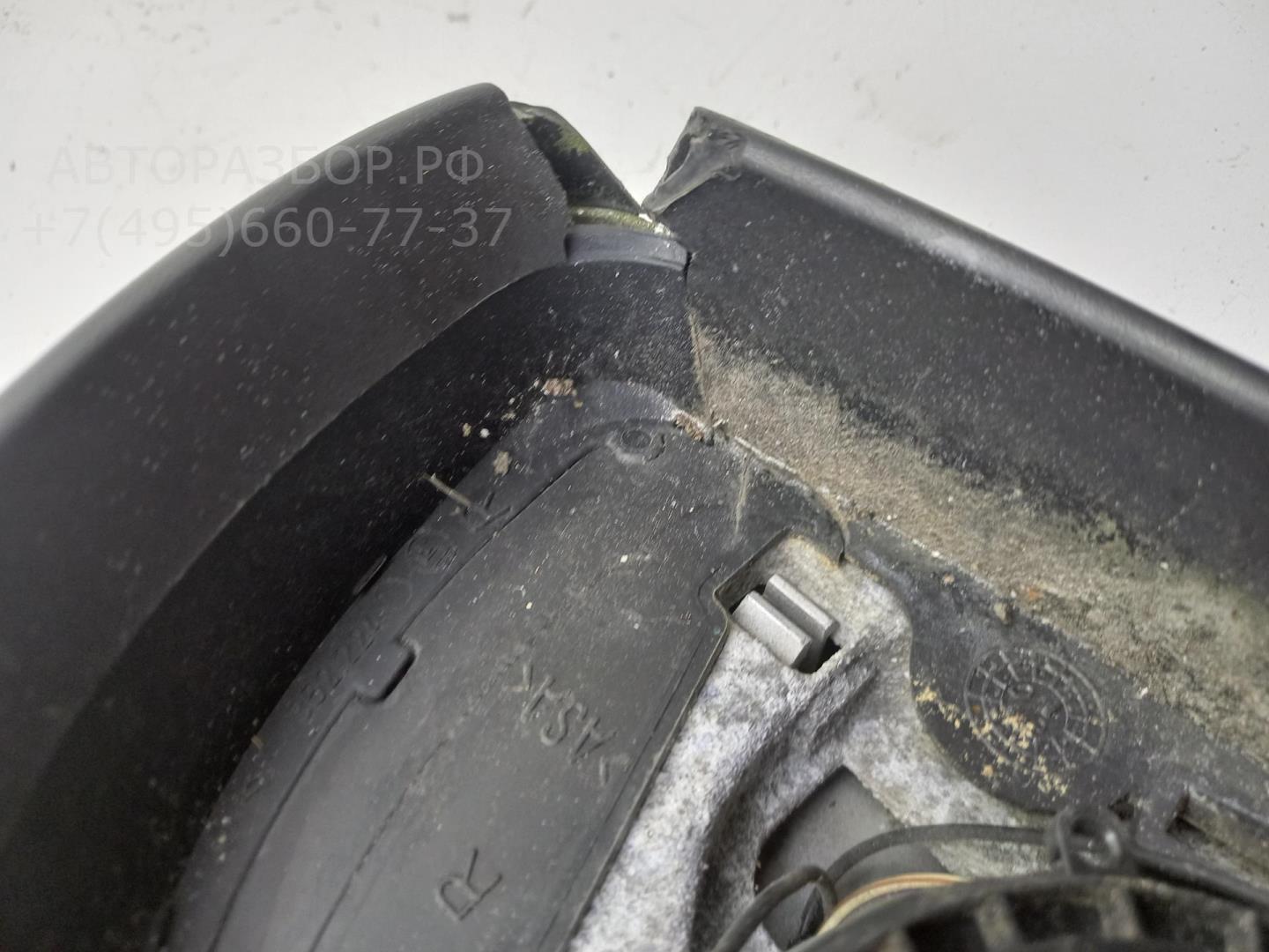 Зеркало правое электрическое