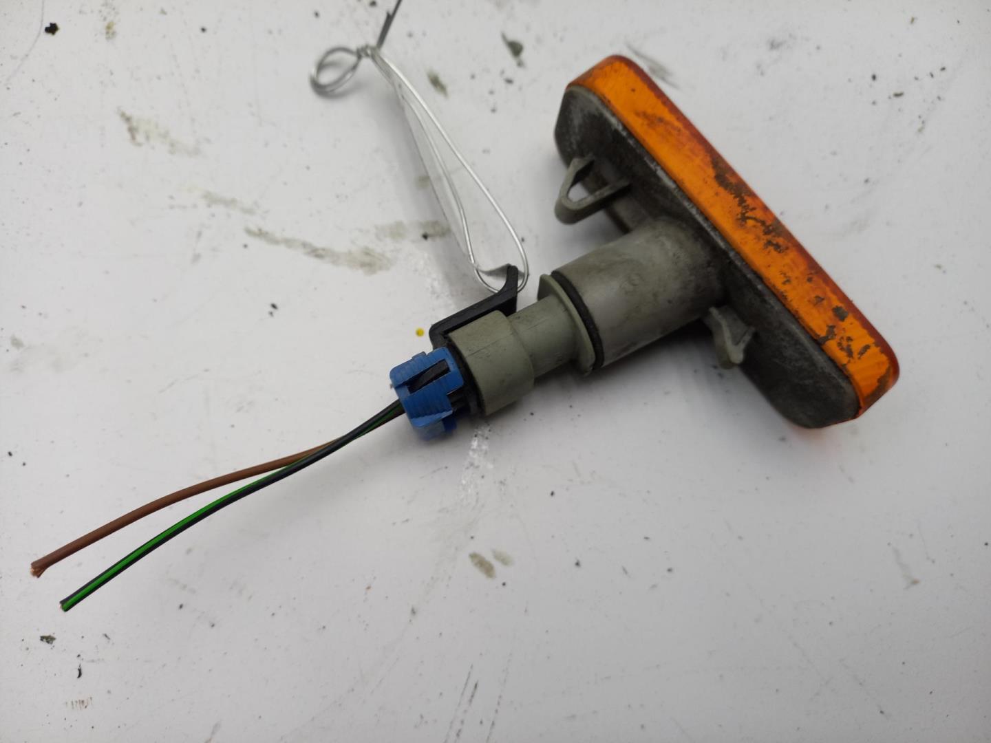 Указатель поворота правый