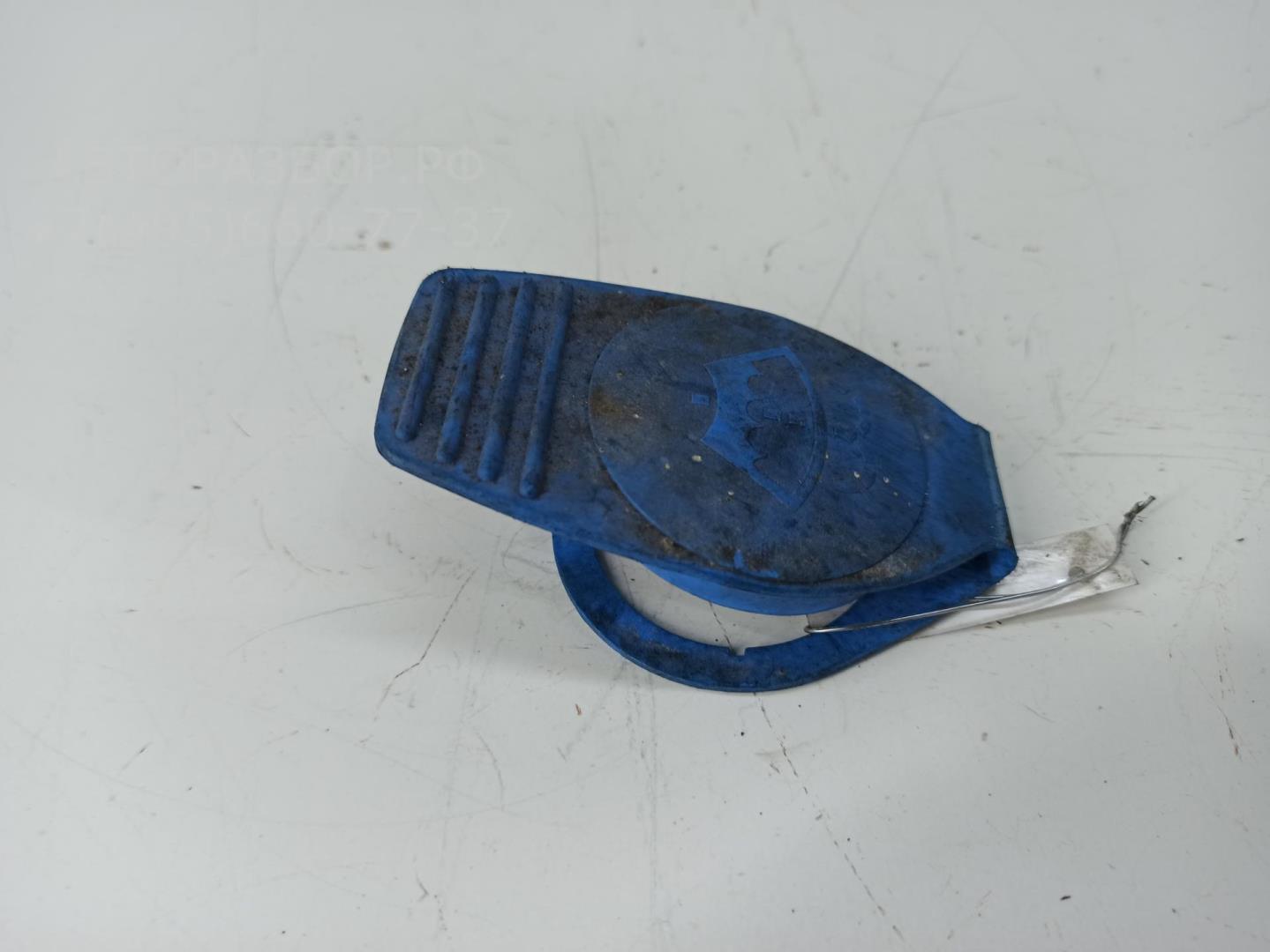 Крышка бачка омывателя