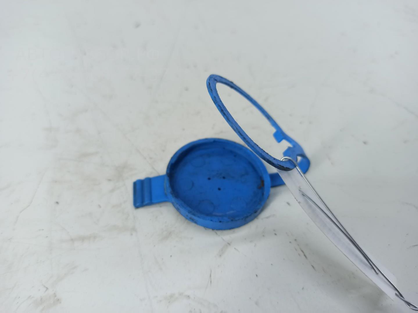 Крышка бачка омывателя