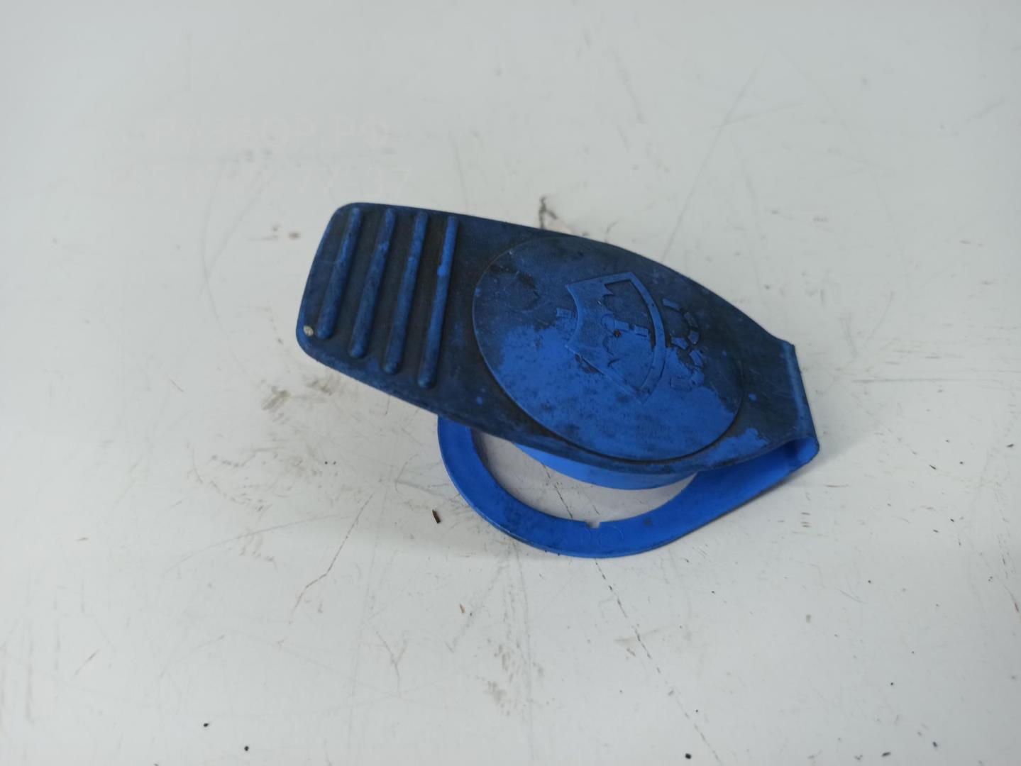 Крышка бачка омывателя