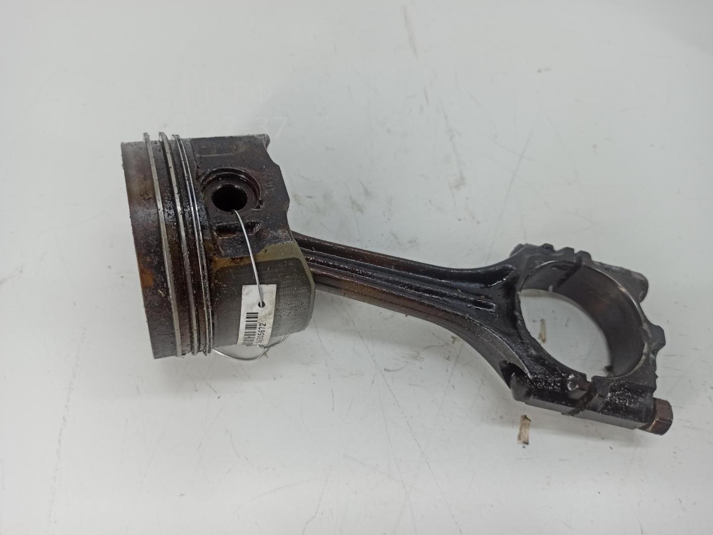 Поршень с шатуном