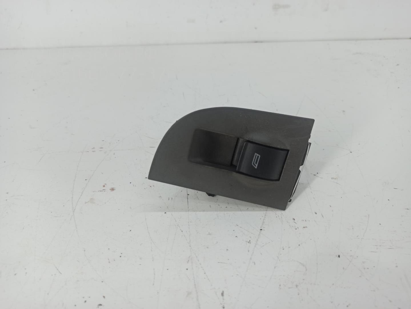 Кнопка стеклоподъемника