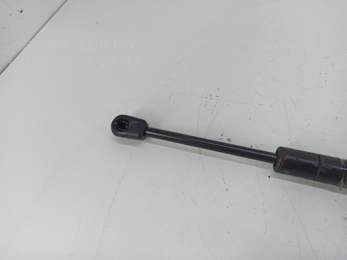 Амортизатор крышки багажника