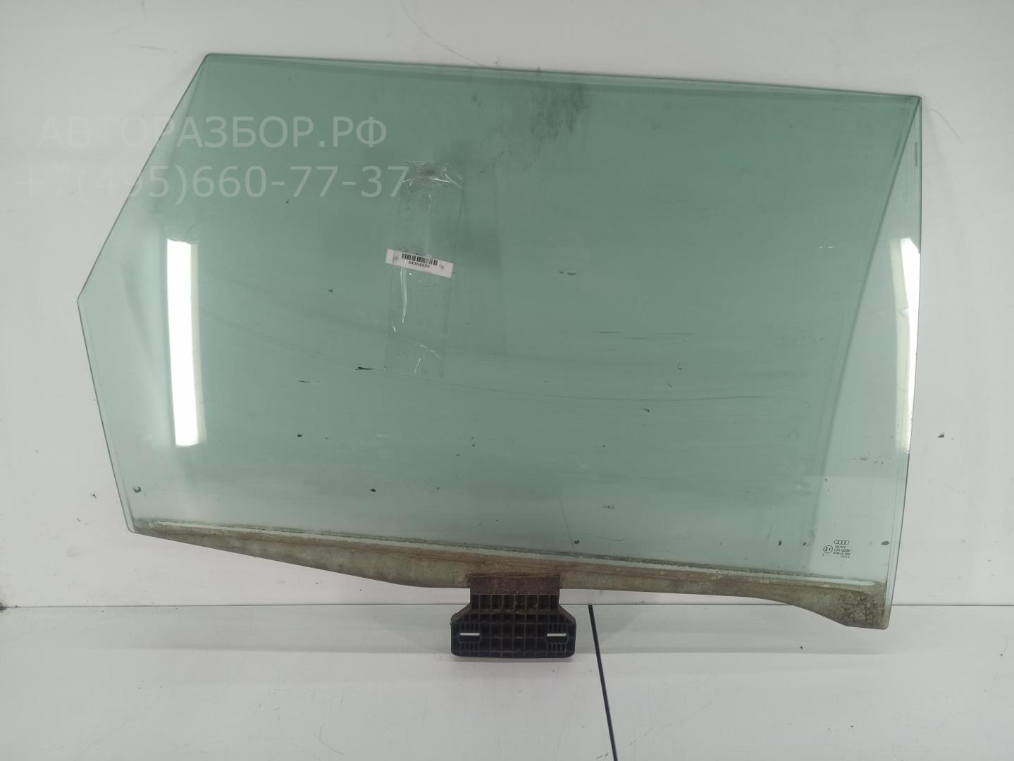 Стекло двери задней правой