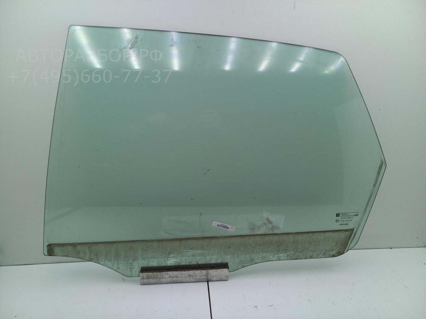 Стекло двери задней левой