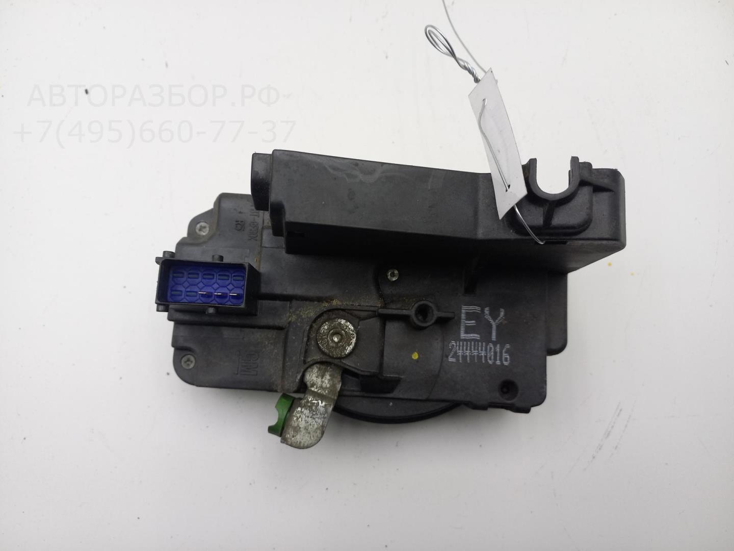 Замок двери передней правой