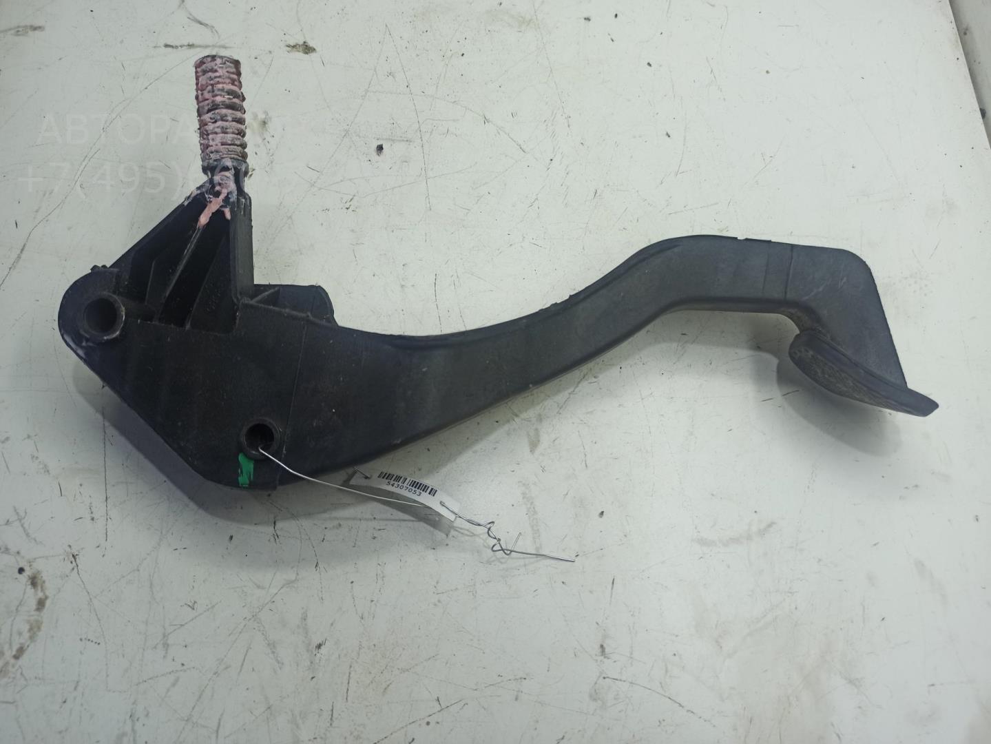 Педаль сцепления