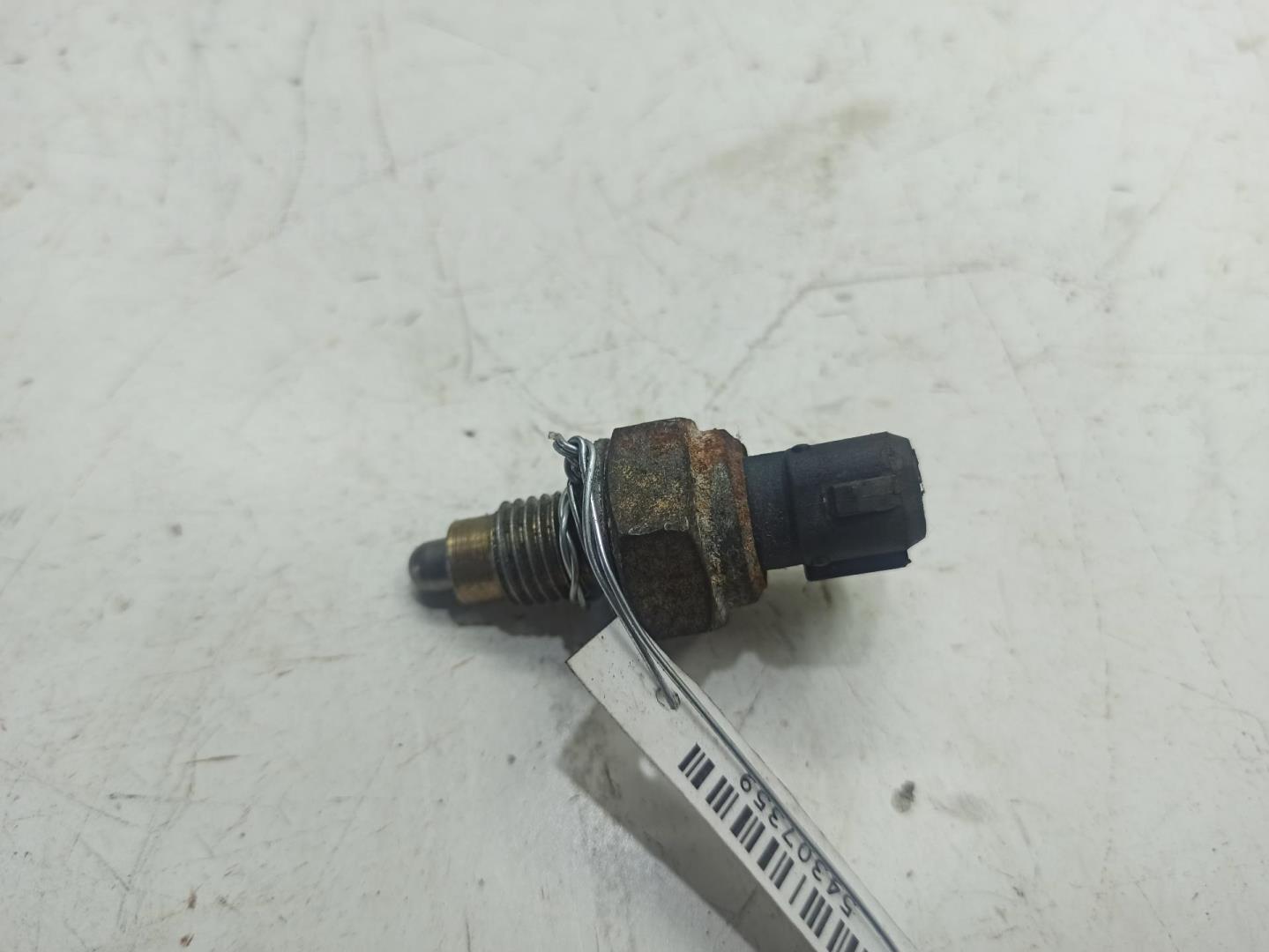 Датчик включения заднего хода