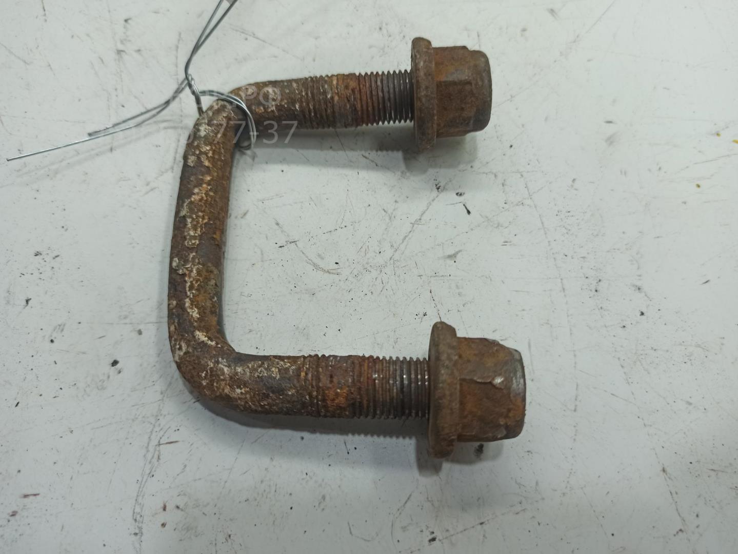 Стремянка задней рессоры