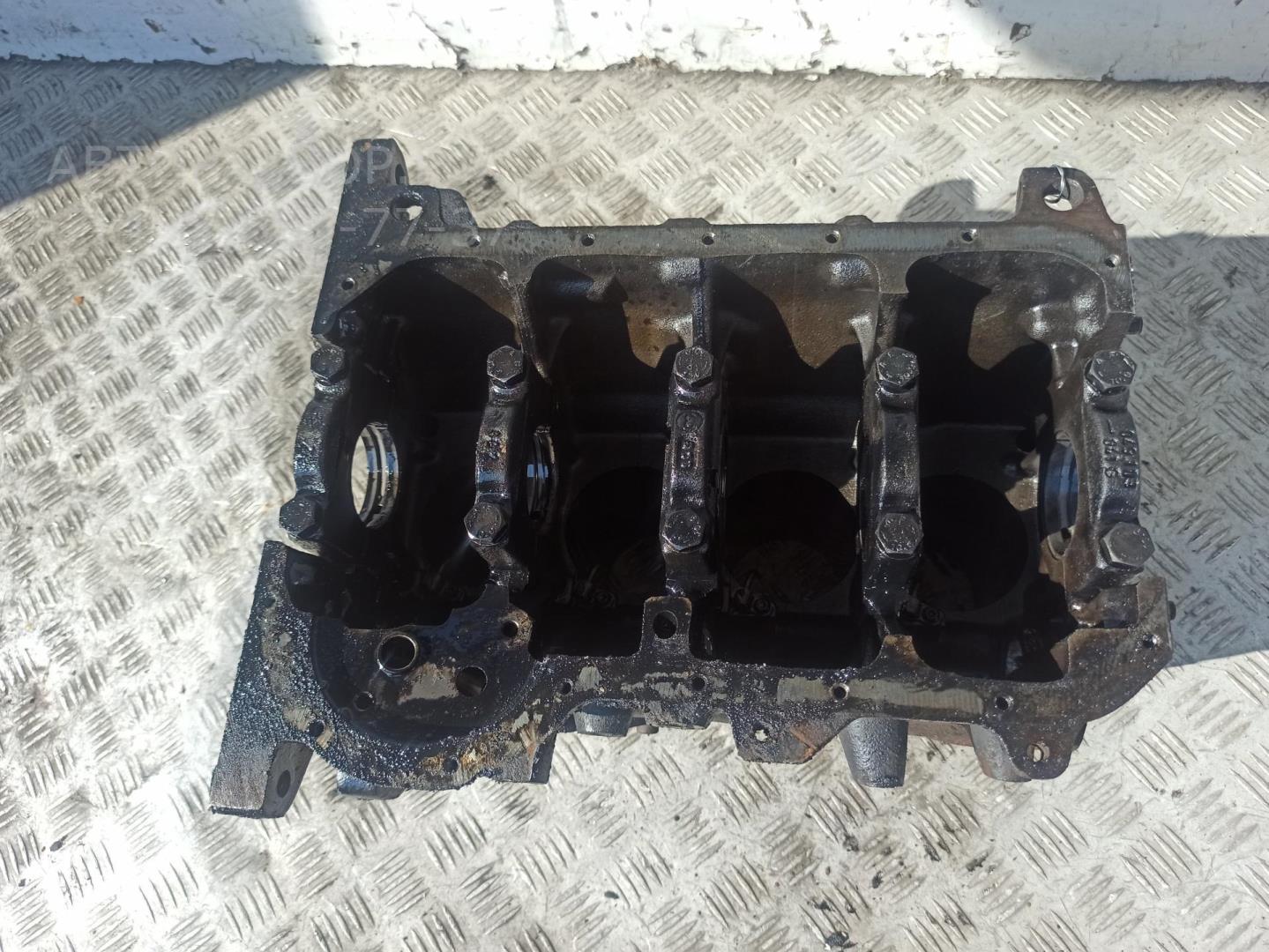 Блок двигателя