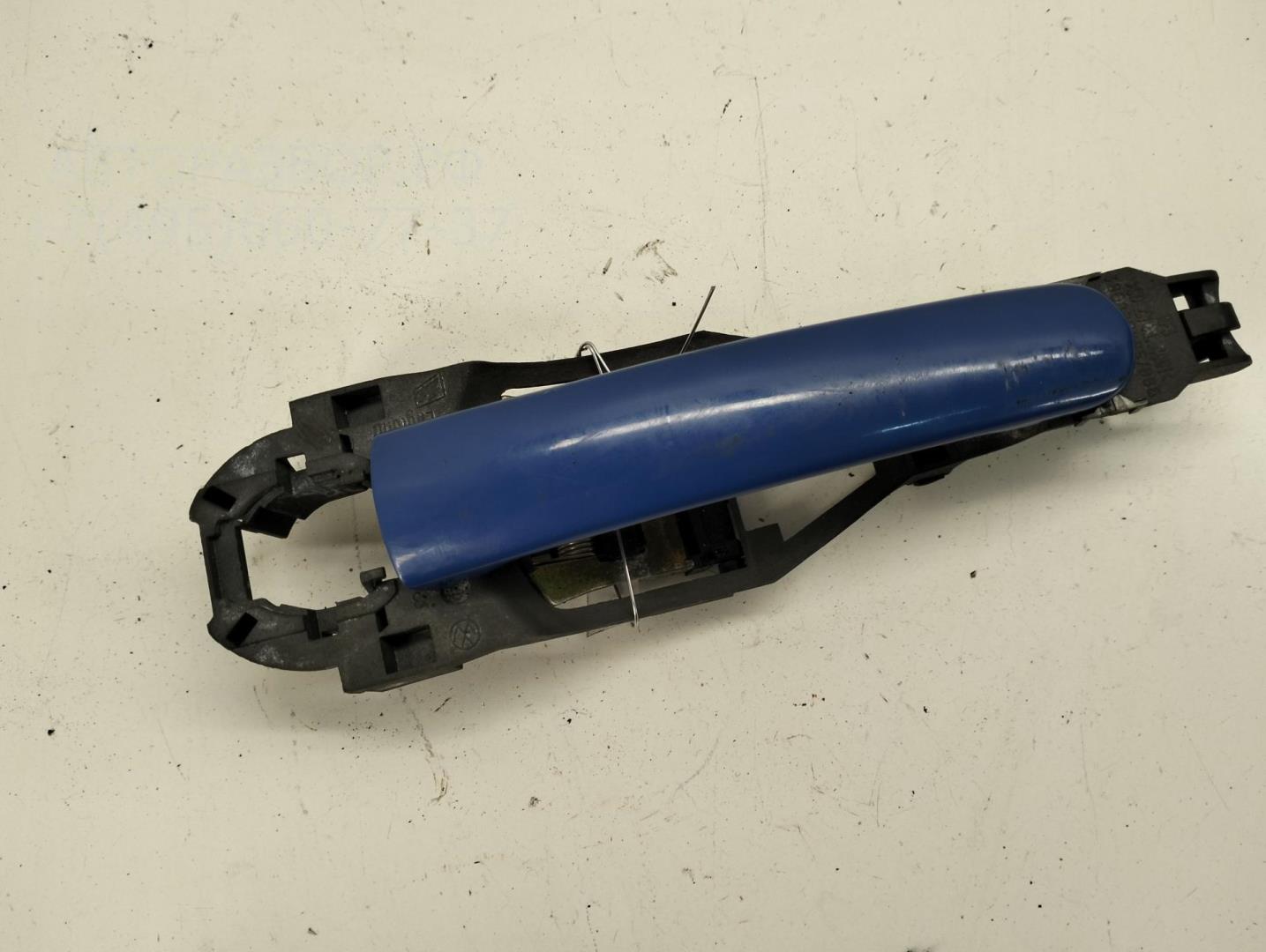 Ручка двери передней наружная правая