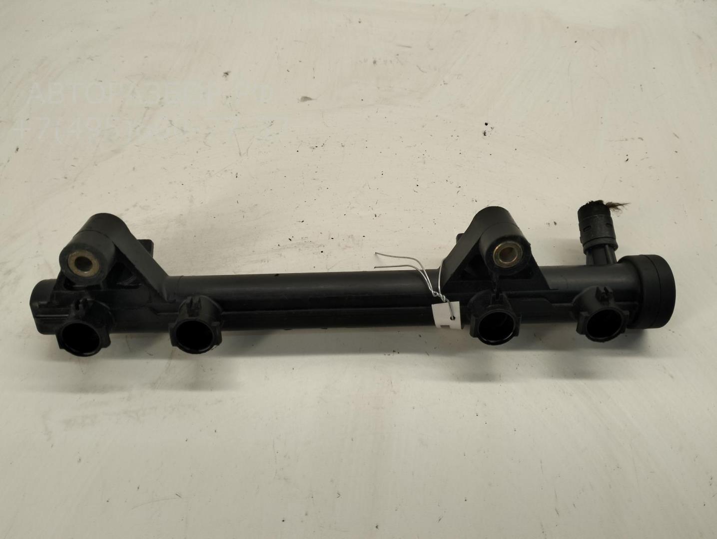 Рейка топливная (рампа)