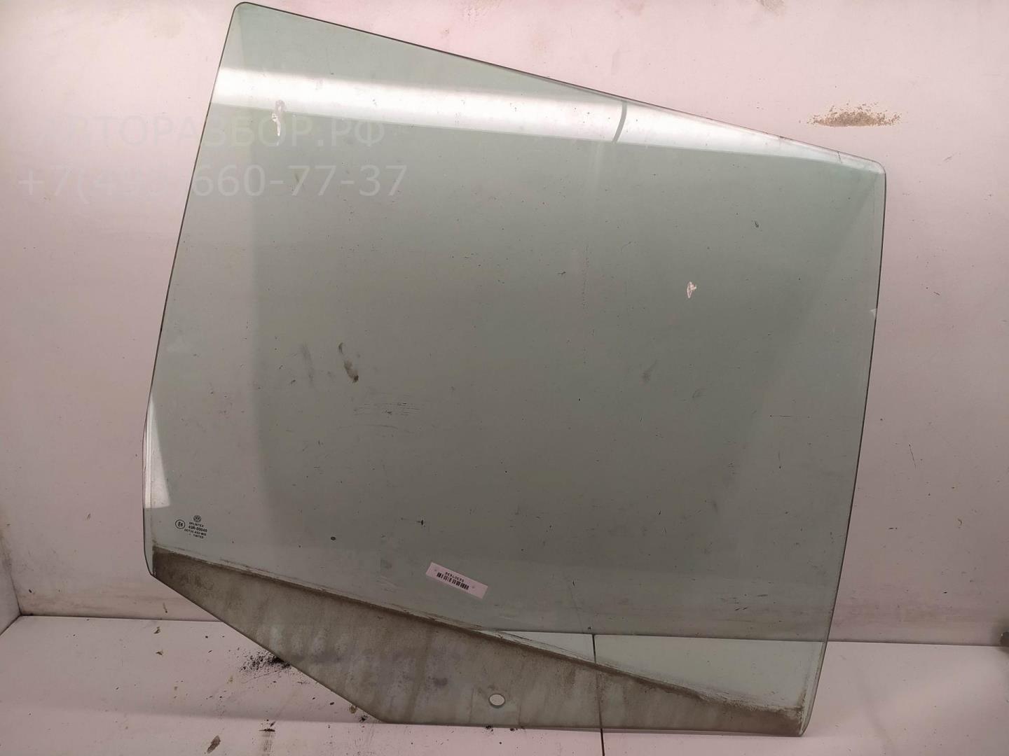 Стекло двери задней правой