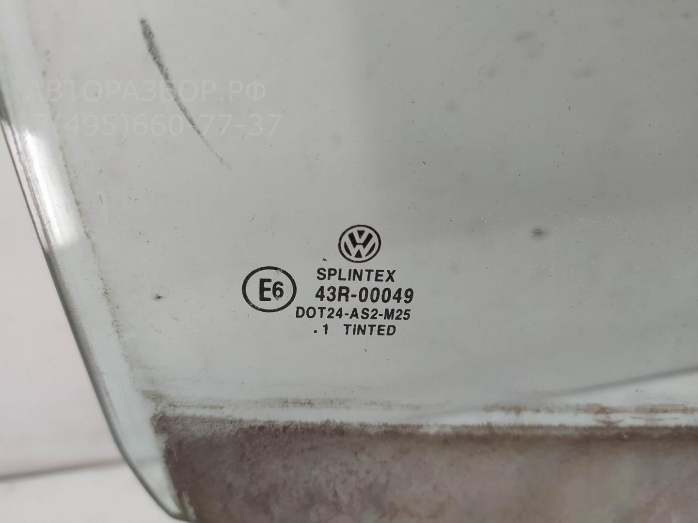 Стекло двери задней правой