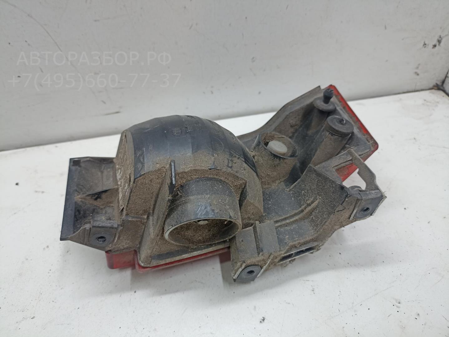 Отражатель в бампер задний правый