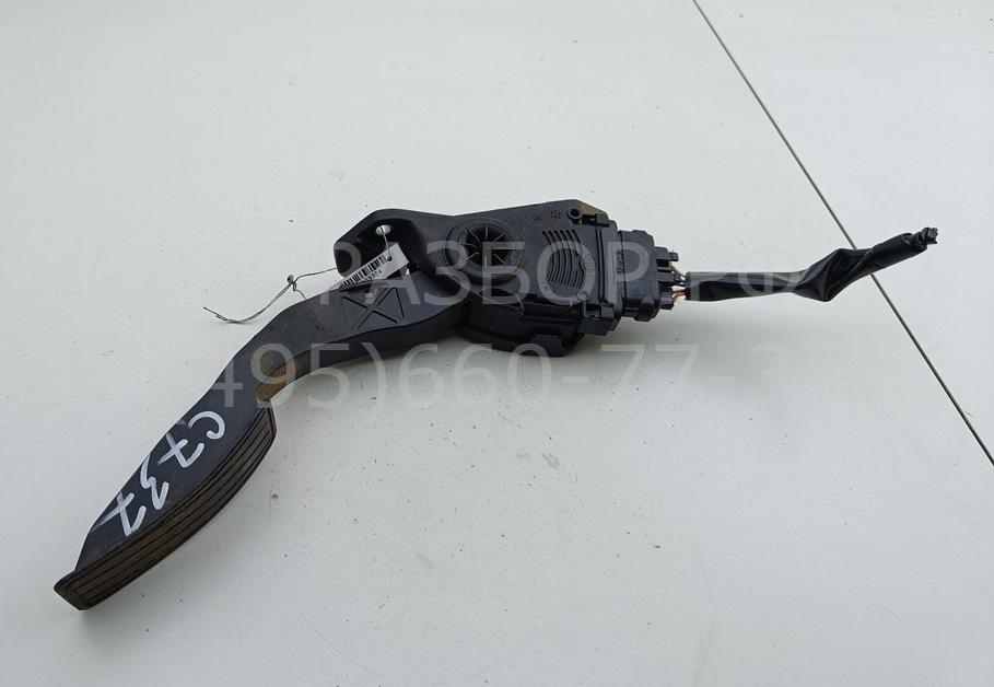 Педаль газа