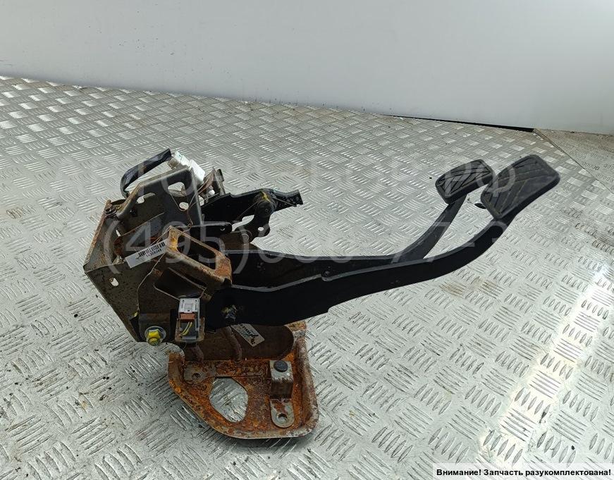 Блок педалей