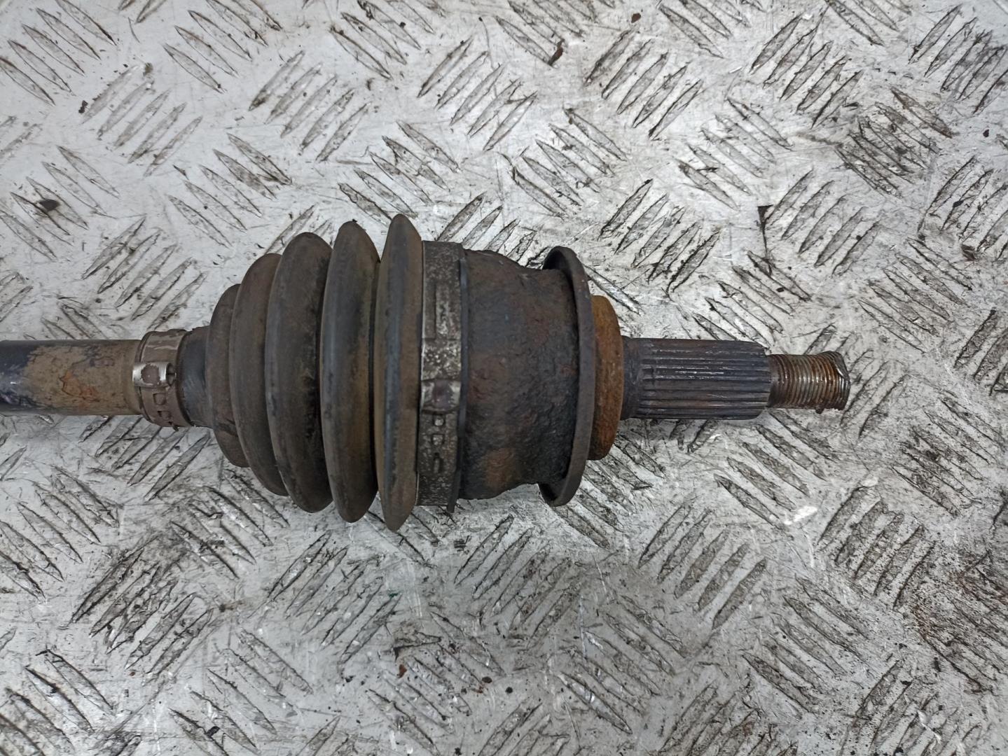 Полуось передняя левая