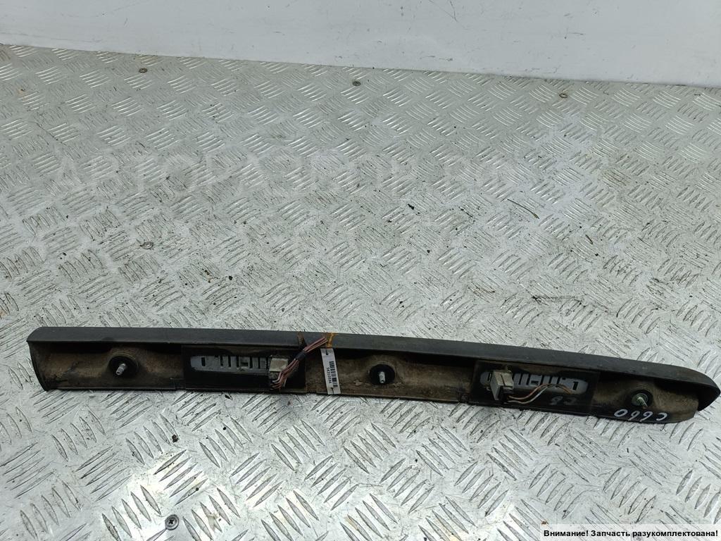 Накладка крышки багажника