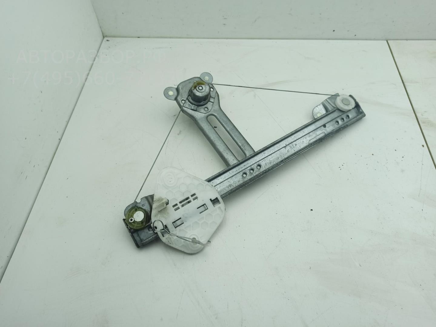 Стеклоподъемник механ. задний левый