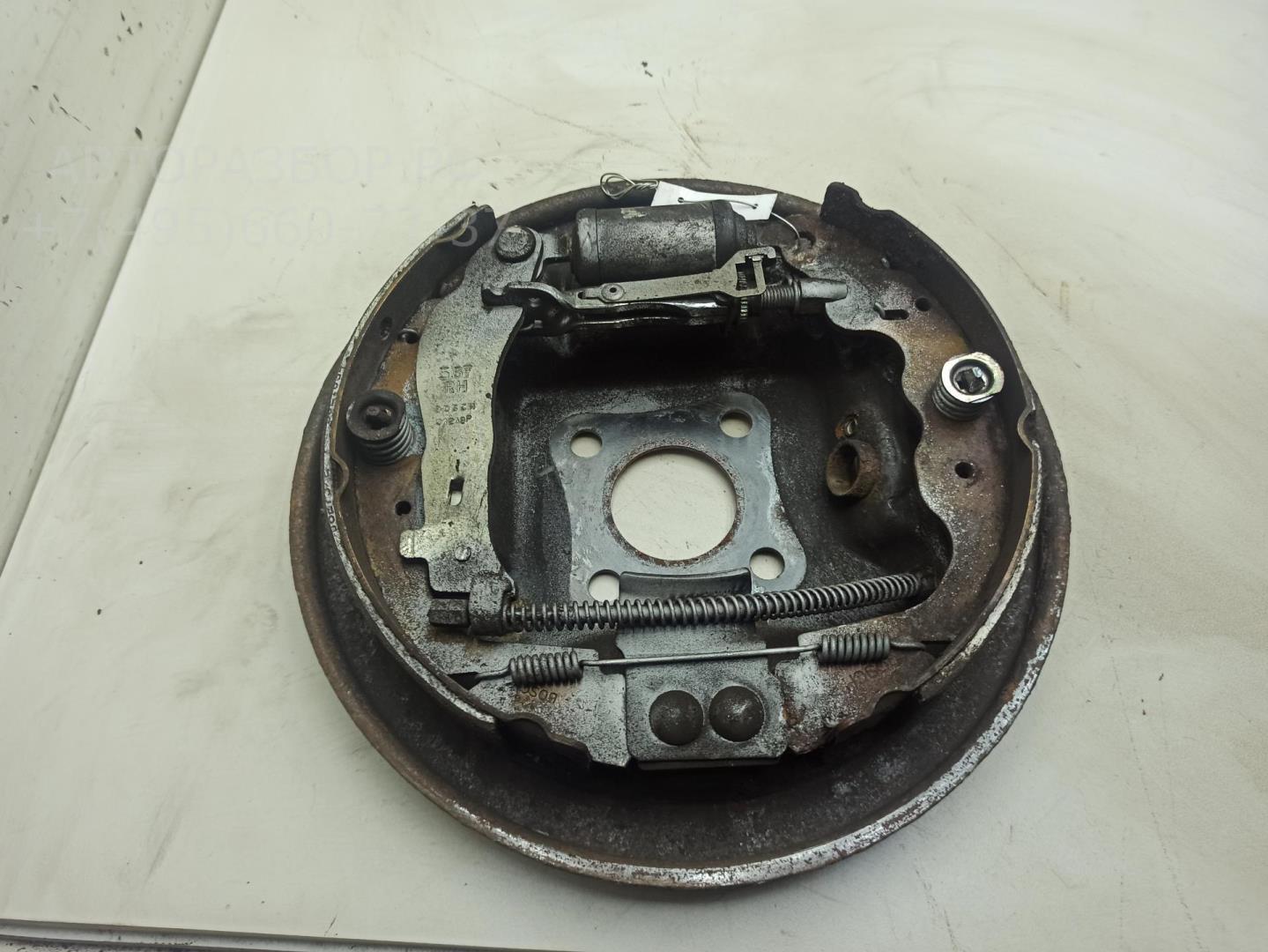 Щит опорный задний левый