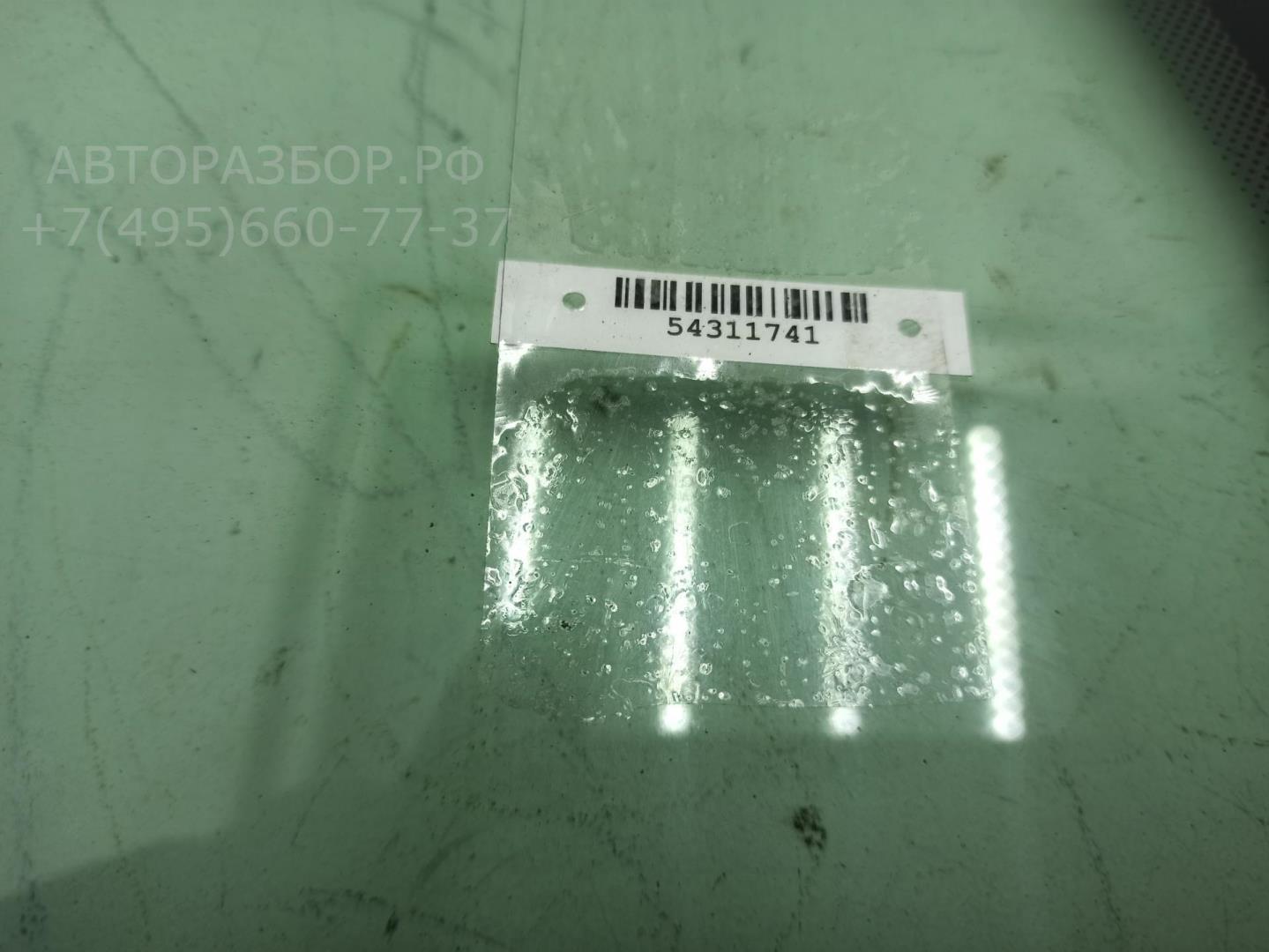 Стекло двери задней левой (форточка)