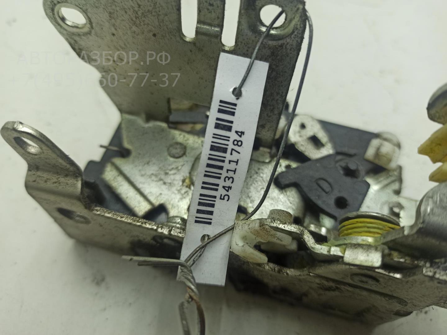 Замок двери передней правой