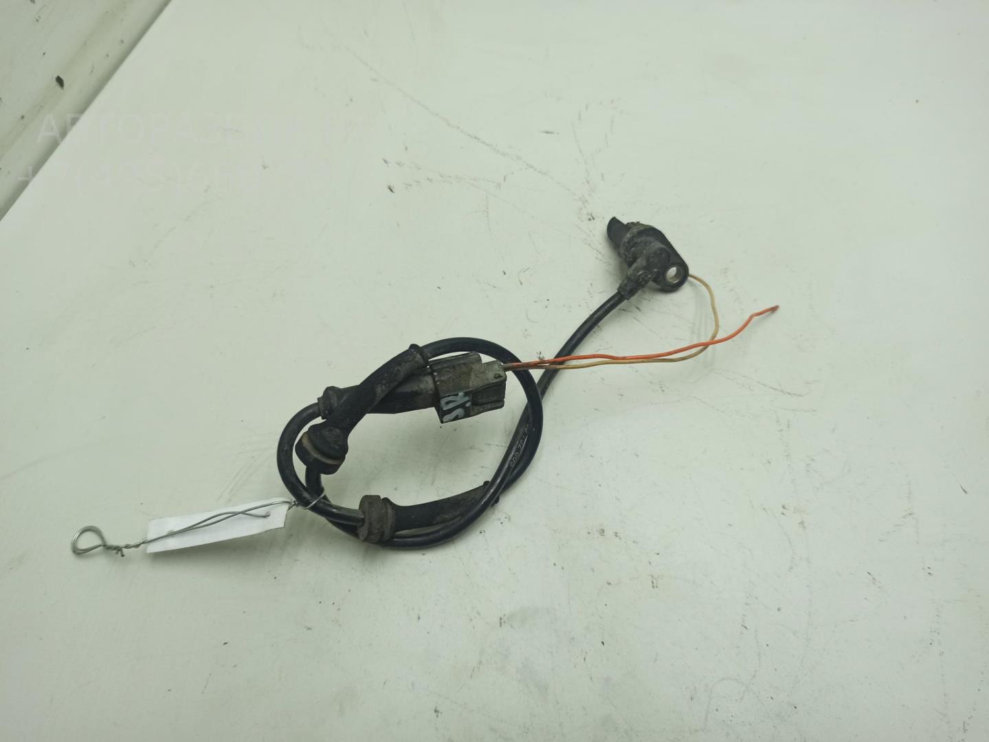 Датчик ABS задний